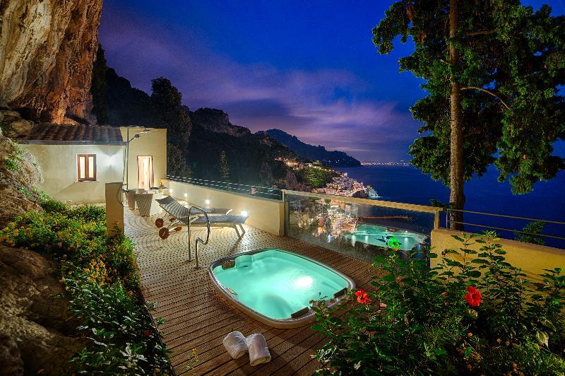 Anantara Convento Di Amalfi Grand Hotel Exterior photo